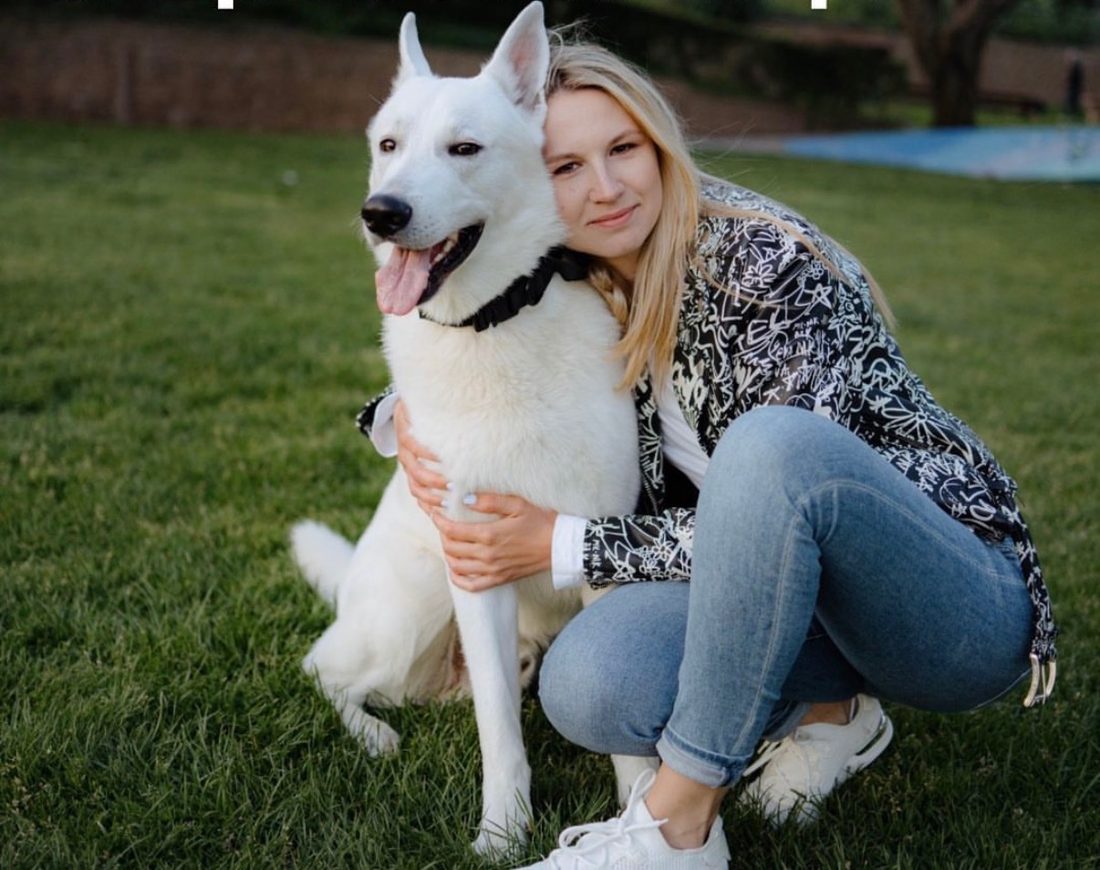 White Shepherd guest enjoying the outdoors at Mila Hotel